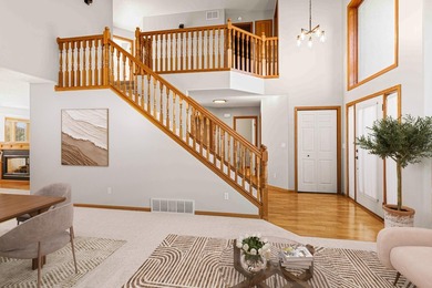 LOCATION, LOCATION, LOCATION!! Charming one-owner home on Lake - photo 8