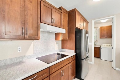 Prestigious Moana Estates Single-Level Gem. This beautifully - photo 19