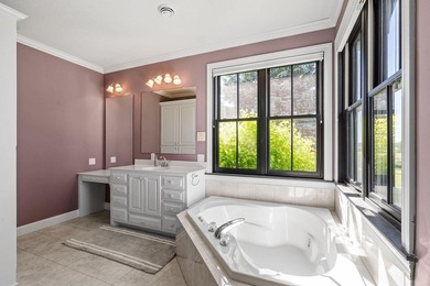 Exceptional 20-acre estate with thousands of feet of shoreline - photo 19