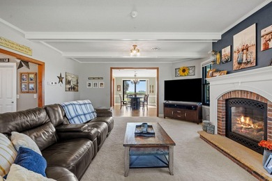 Exceptional 20-acre estate with thousands of feet of shoreline - photo 21