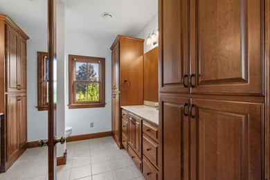 Exceptional 20-acre estate with thousands of feet of shoreline - photo 31