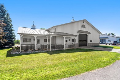 Exceptional 20-acre estate with thousands of feet of shoreline - photo 33