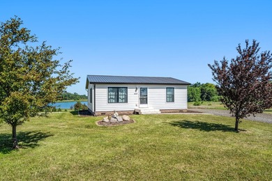 Exceptional 20-acre estate with thousands of feet of shoreline - photo 42