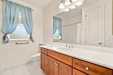 Prestigious Moana Estates Single-Level Gem. This beautifully - photo 45