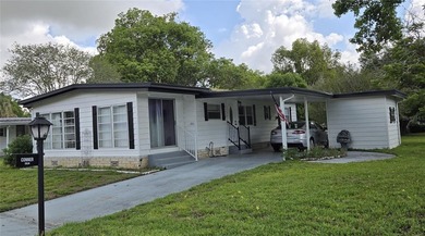Move-in-ready 2-bedroom, 2-bath home in Zellwood Station, with - photo 2