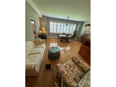 Welcome to this beautiful spacious 2 bedroom at Fordham hill - photo 2