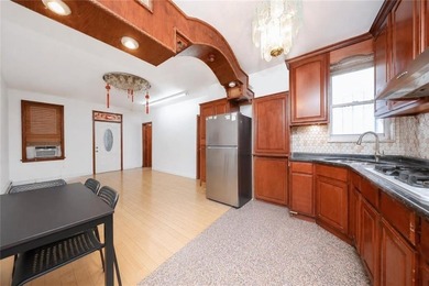 Rare-find oversized 6-family building with a 25'*72' building - photo 6