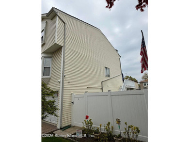 Located in a desired Midland Beach, just minutes away from VZ - photo 3