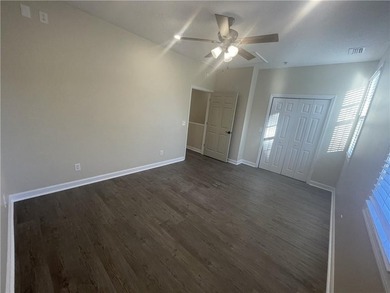 Rare commercial condo space with TWO separate units! Highly - photo 11