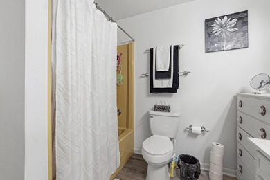 Tucked away in the heart of Santa Rosa Beach, this charming and - photo 20