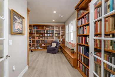 Absolutely stunning single level home in one of Sequim's best - photo 28