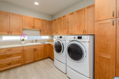 Absolutely stunning single level home in one of Sequim's best - photo 40