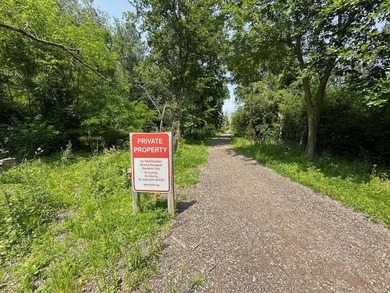 One of the few lots left on Lake Koshkonong for you to build the - photo 4