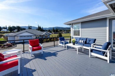 Absolutely stunning single level home in one of Sequim's best - photo 46