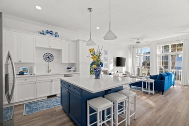 Welcome to your GORGEOUS coastal beach retreat! This elegant - photo 2