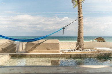 This beach house is absolutely amazing! Located in a beautiful - photo 4