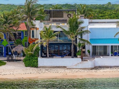 This beach house is absolutely amazing! Located in a beautiful - photo 6