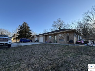 Lake of the Ozarks Townhome/Townhouse For Sale in Warsaw Missouri