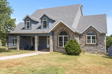 Welcome to Roberts Ridge! The home has a large open floor plan - photo 2