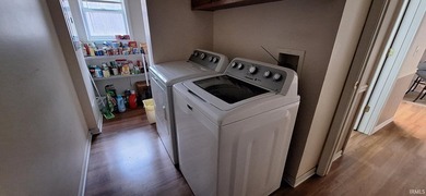 Motivated Seller! Looking for space? Here it is! Over 3,500 sq - photo 16