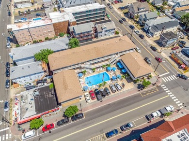 40 Units Ocean Block. Could do $65,000-$75,000/Month Year Around - photo 7