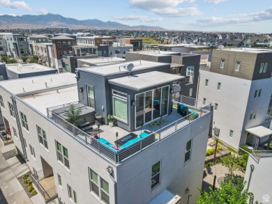 Lake Townhome/Townhouse For Sale in South Jordan, Utah