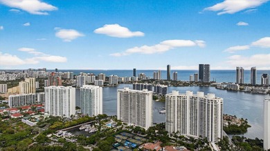 Perched atop Williams Island, this extraordinary double - photo 4