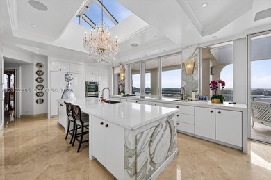 Perched atop Williams Island, this extraordinary double - photo 7