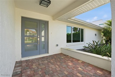 An exceptional waterfront opportunity on an 80-foot-wide lot - photo 10