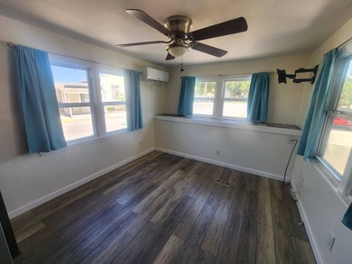 Welcome to this fully remodeled manufactured home in a fantastic - photo 10