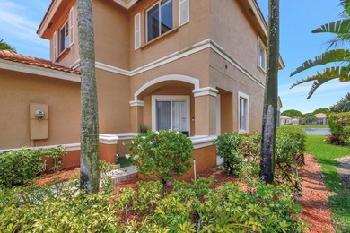 RENOVATED CORNER UNIT: 4BR/2.5BA w/ WATERFRONT FOUNTAIN views in - photo 5