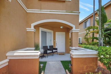RENOVATED CORNER UNIT: 4BR/2.5BA w/ WATERFRONT FOUNTAIN views in - photo 6