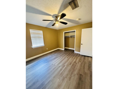 Located in the Heart of Destin on Sea View Dr (aka Christmas - photo 9