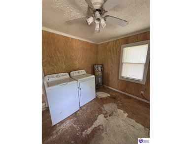 INVESTORS!!! Two bedroom and one bathroom. Needs some work. This - photo 10