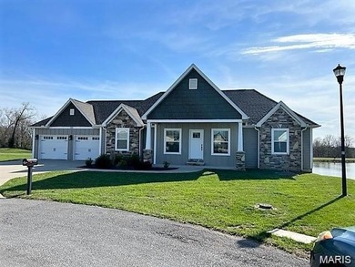 (private lake, pond, coastal) Home For Sale in Cape Girardeau Missouri