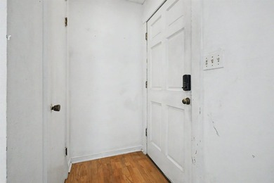 Additional listing photo 4