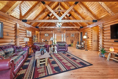 Welcome to an unforgettable log home retreat in the Lakeside