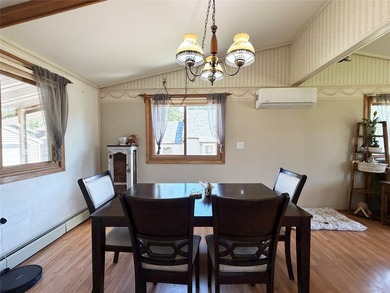 Stop scrolling! This Rice Lake charmer deserves your attention! - photo 8