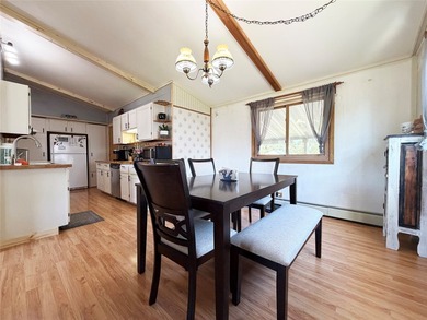 Stop scrolling! This Rice Lake charmer deserves your attention! - photo 10