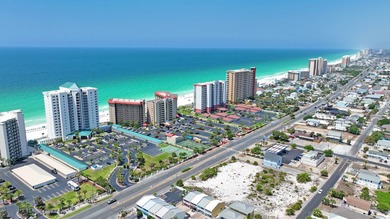 Are you looking for a 1744 sq ft. condo with a 1 Car Garage - photo 4