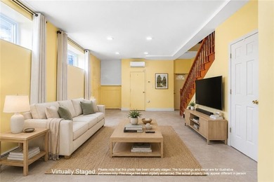 Luxury Duplex Condominium with Private Yard and Parking for Sale - photo 3