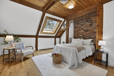 Unique post-and-beam masterpiece, blending rustic character with - photo 4