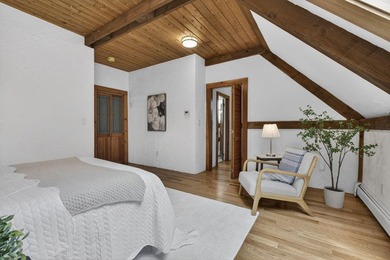 Unique post-and-beam masterpiece, blending rustic character with - photo 5