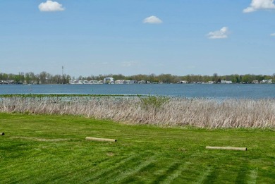 Buckeye Lake Lot For Sale in Thornville Ohio