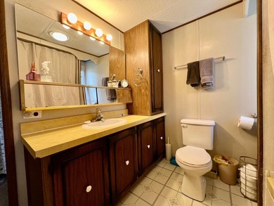 Enjoy an affordable lakeside getaway on Big Stone Lake with this - photo 12