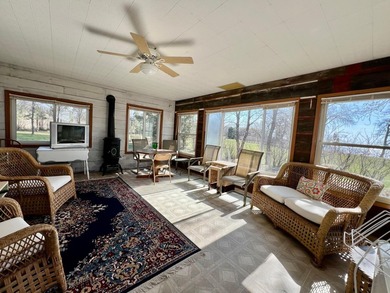 Enjoy an affordable lakeside getaway on Big Stone Lake with this - photo 14