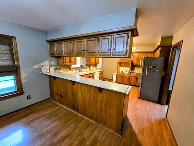 Welcome to this inviting 3-bedroom, 2-bath home located in a - photo 16