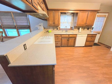 Welcome to this inviting 3-bedroom, 2-bath home located in a - photo 17