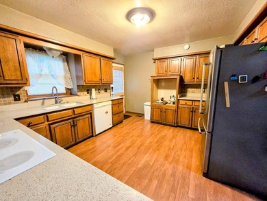 Welcome to this inviting 3-bedroom, 2-bath home located in a - photo 18