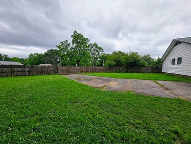 Welcome to this inviting 3-bedroom, 2-bath home located in a - photo 42